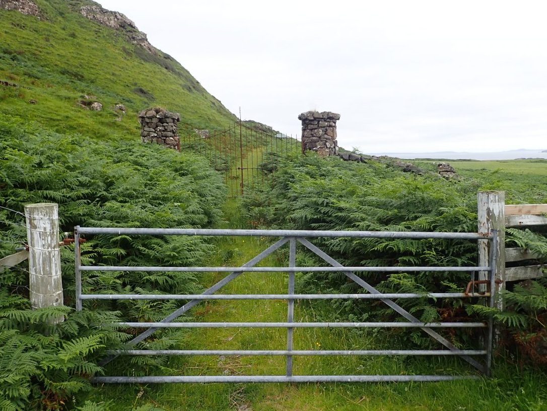 Gometra gates