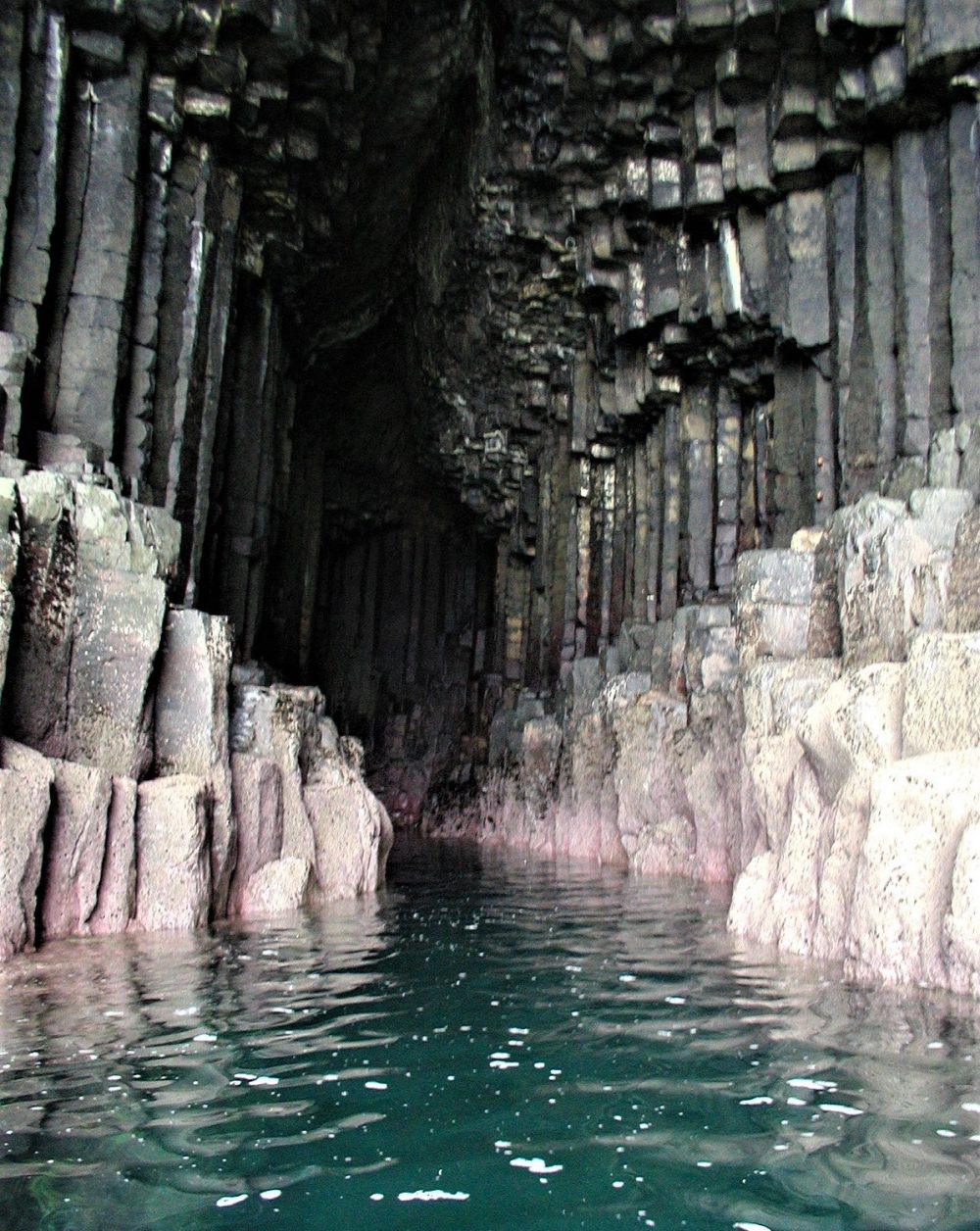 Fingals Cave Staffa geology